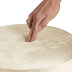 Tectake Sitzhocker Sarina Gepolstert In Samtoptik 300kg Mit Stauraum - Creme - 403960 -Tectake 201c8260 a2da 4795 869b da86cf69a3e7